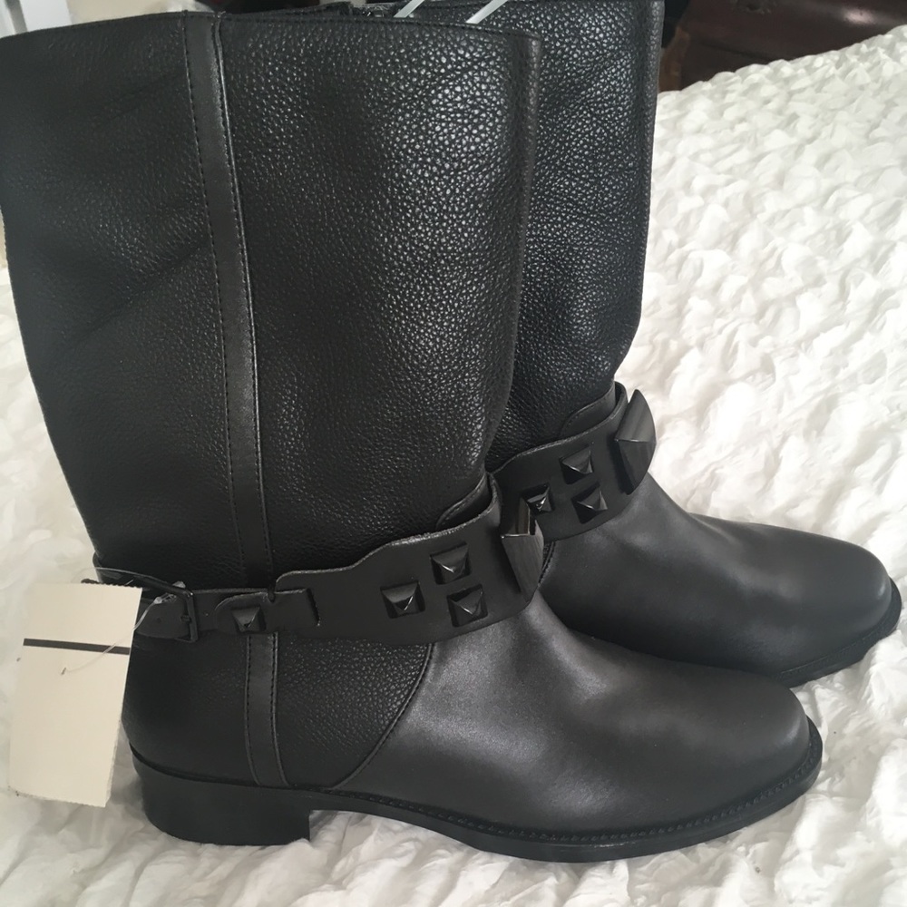 Ellen Tracy boots